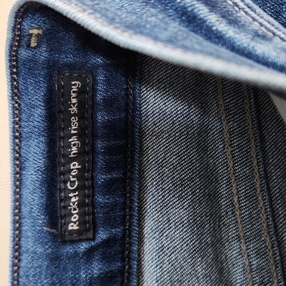 Citizens of Humanity Rocket Crop High Rise Skinny Jeans Frequency Chewed Hem - Picture 7 of 10